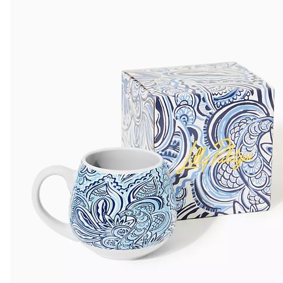 Lilly Pulitzer Blue and White Patterned Mug - Picture 2 of 7
